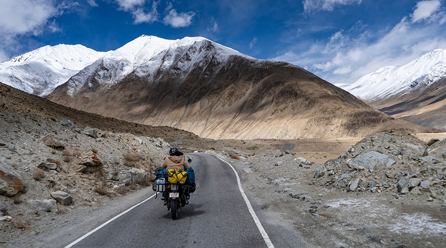 Best places to visit in Leh Ladakh, Magnetic hill